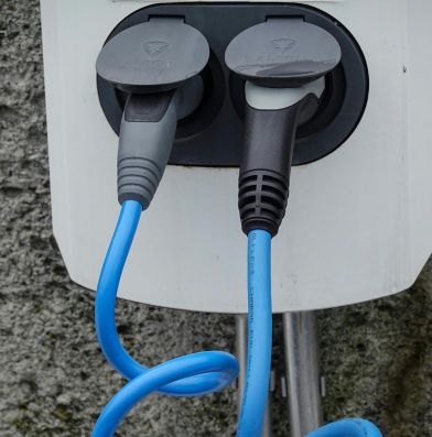 Carregadores portáteis e comerciais para veículos elétricos
