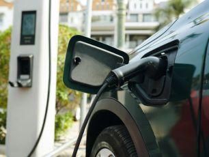 Carregamento prático e seguro de veículos elétricos